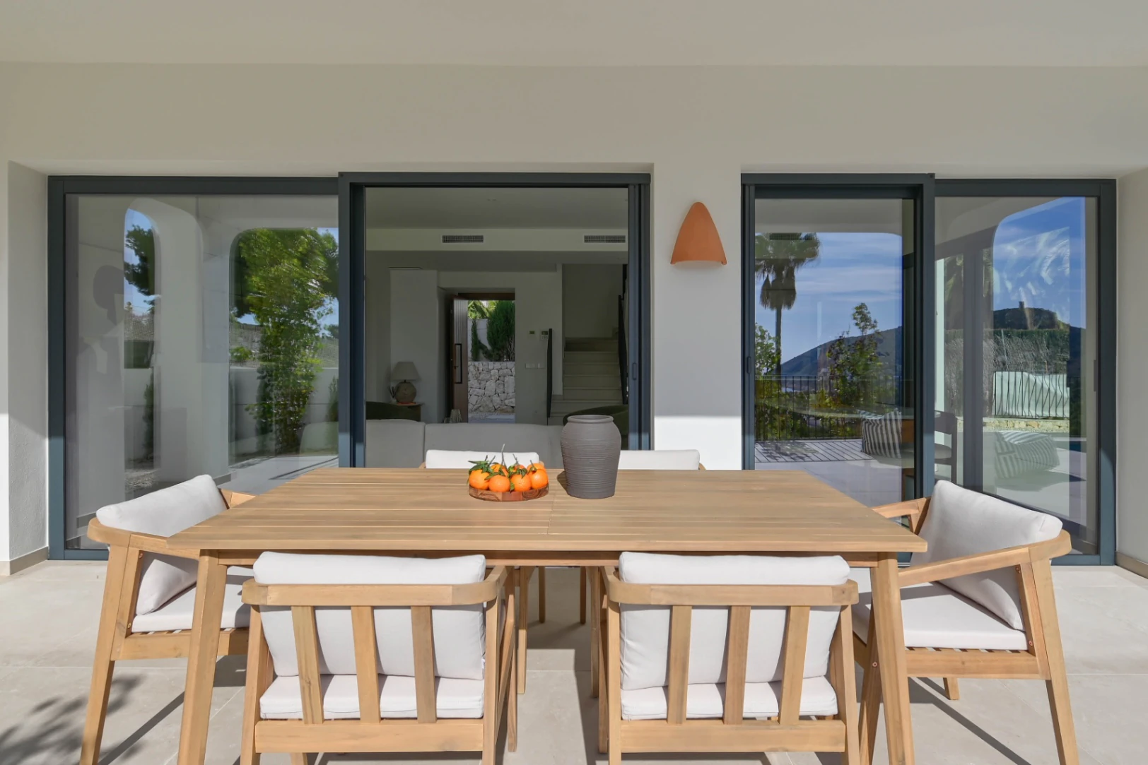 Sleutelklare mediterrane stijl villa met zeezicht te koop in El Portet, Moraira