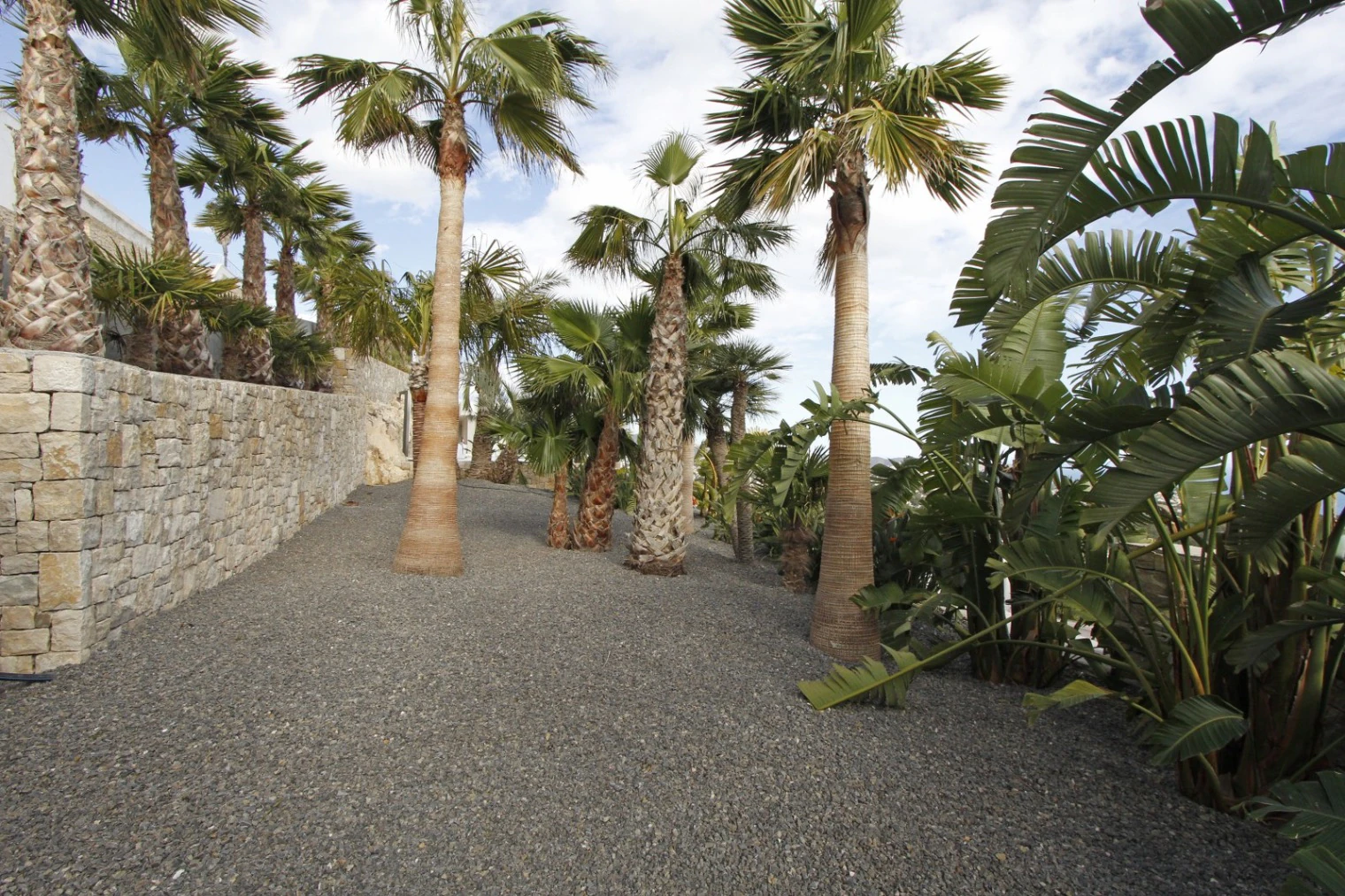 Fascinerende nieuwbouwvilla met panoramisch zeezicht te koop in Raco De Galeno, Benissa