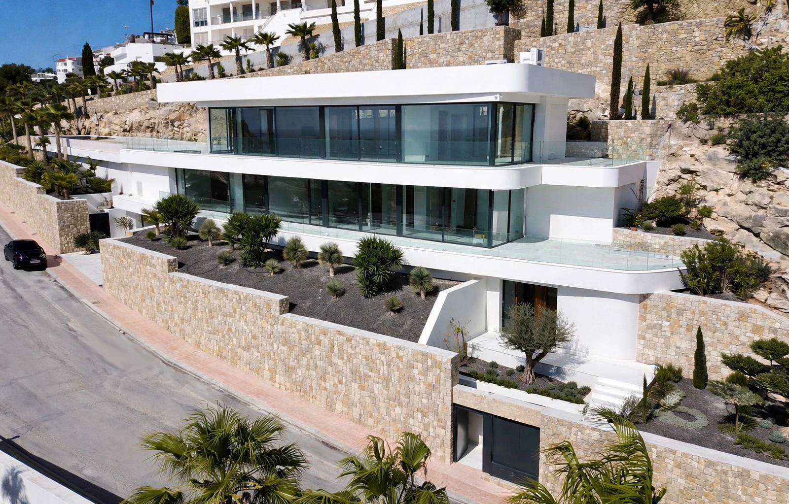 Fascinerende nieuwbouwvilla met panoramisch zeezicht te koop in Raco De Galeno, Benissa