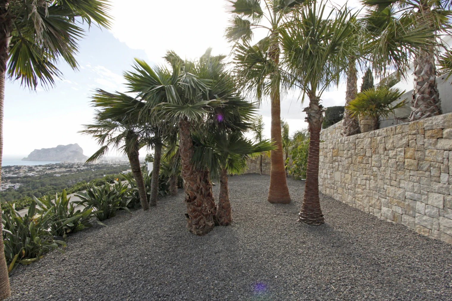 Fascinerende nieuwbouwvilla met panoramisch zeezicht te koop in Raco De Galeno, Benissa