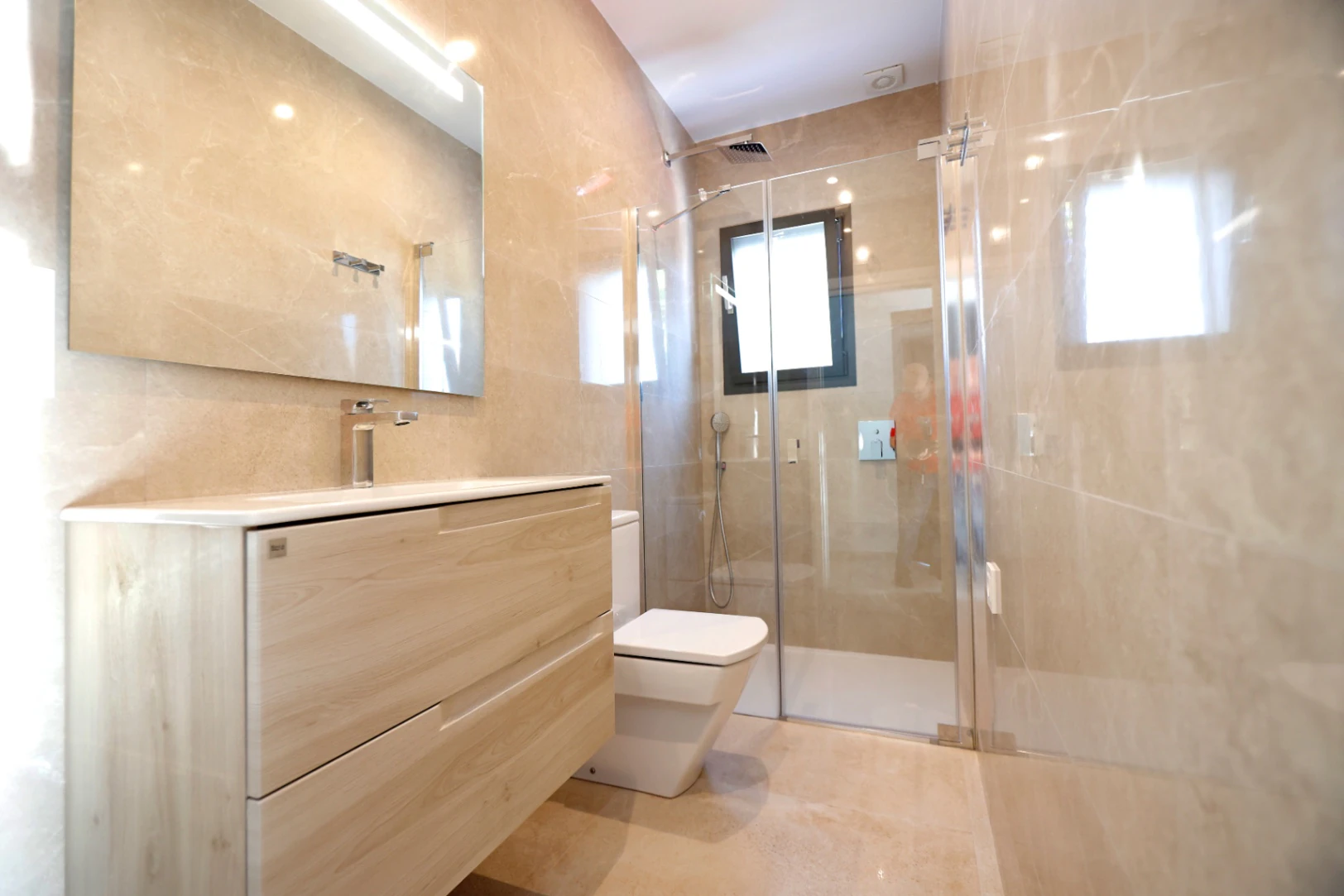 Moderne villa met open zicht in Los Pinos, Calpe