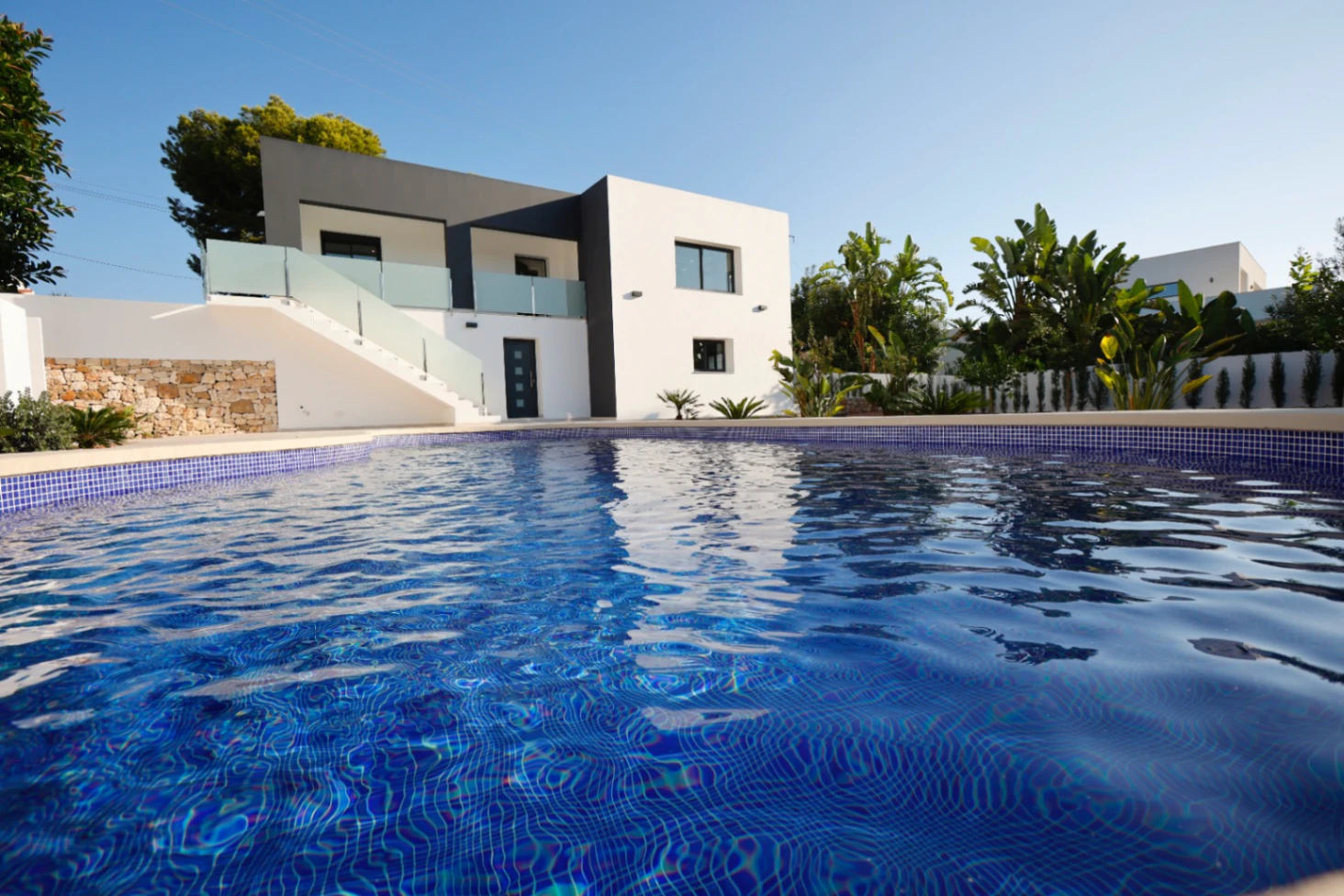 Moderne villa met open zicht in Los Pinos, Calpe