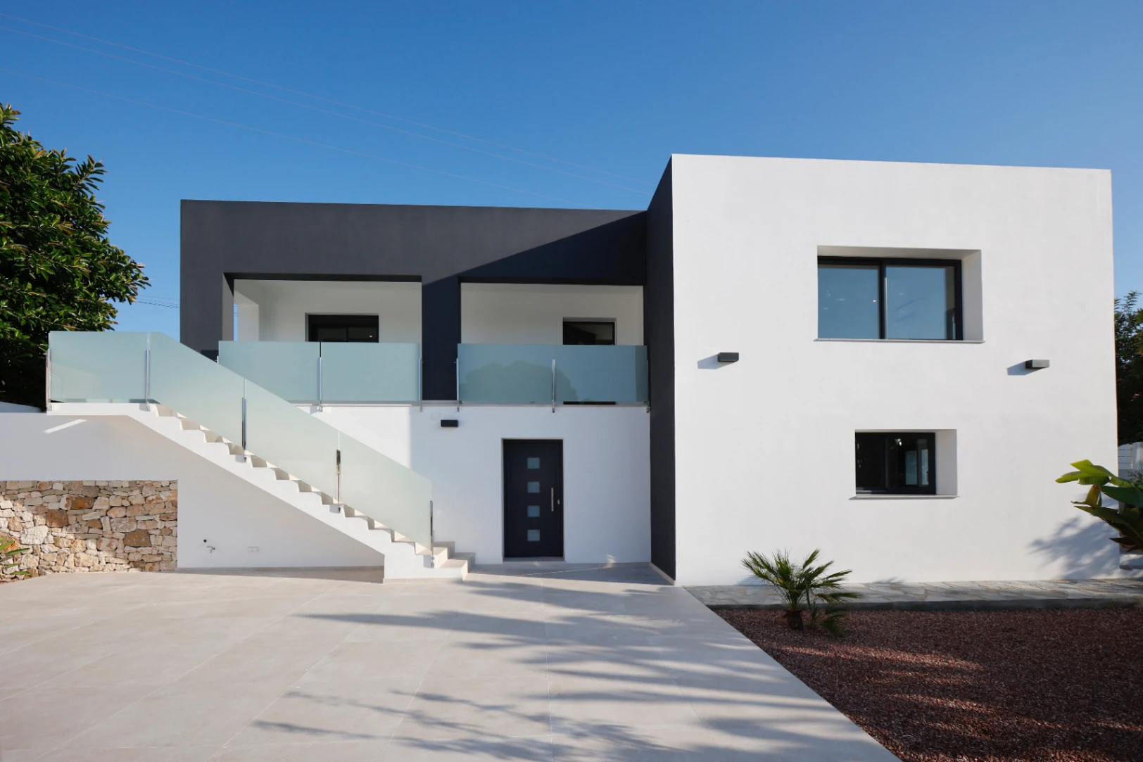 Moderne villa met open zicht in Los Pinos, Calpe