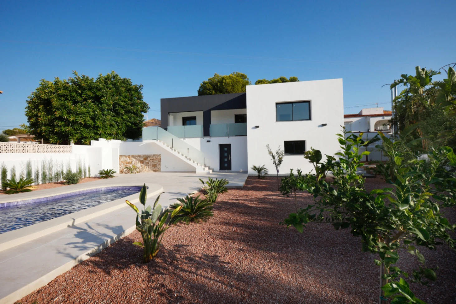 Moderne villa met open zicht in Los Pinos, Calpe