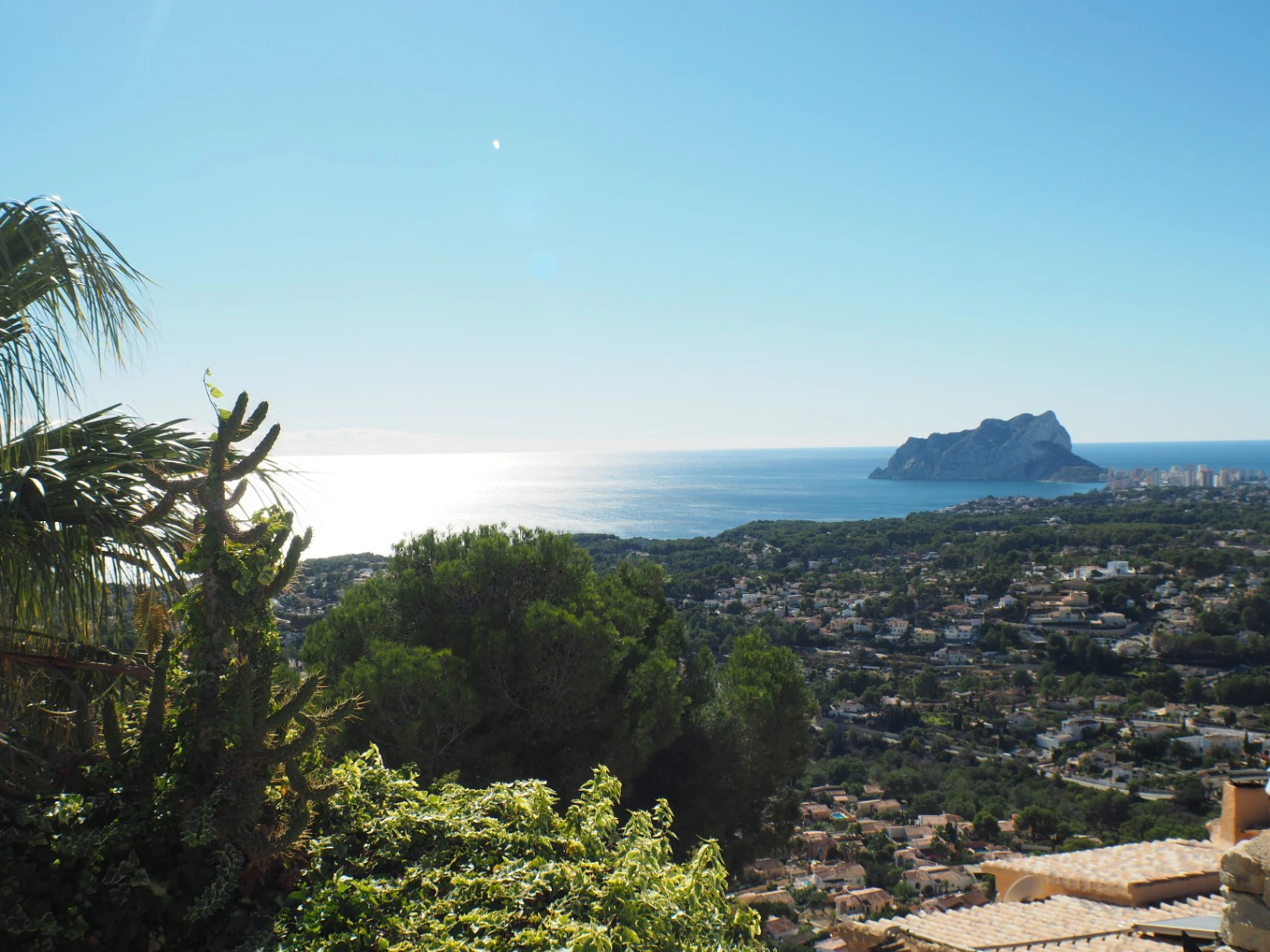 Te koop: Ontwerp villa om in Moraira, Alicante te betrekken.