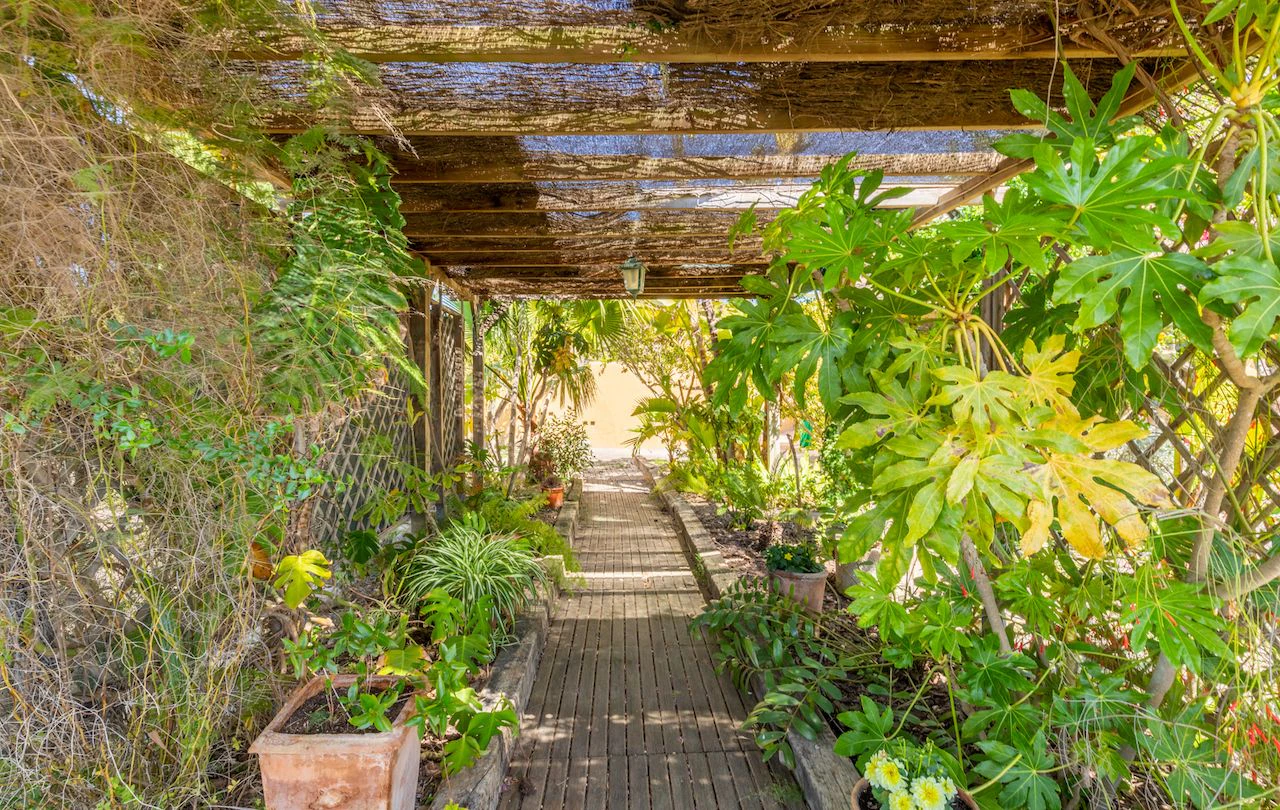 Finca met uitzicht op zee in Moraira open voor aanbiedingen