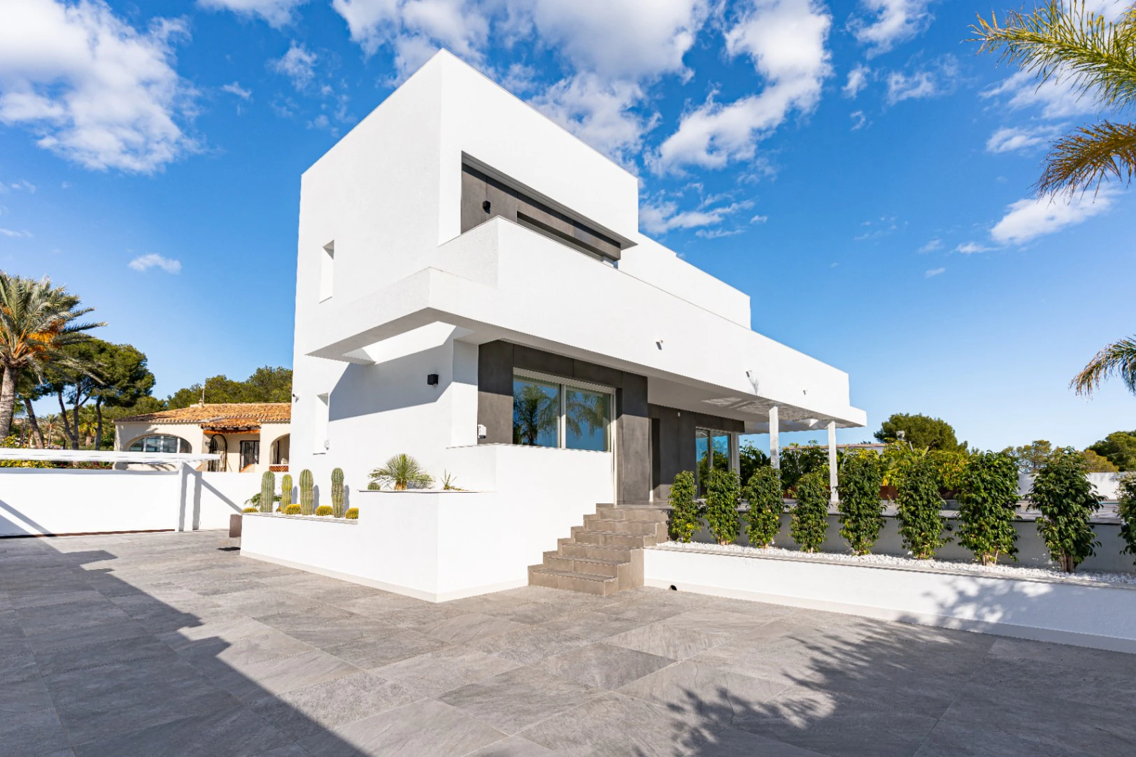 Te koop: Ontwerp villa om in Moraira, Alicante te betrekken.
