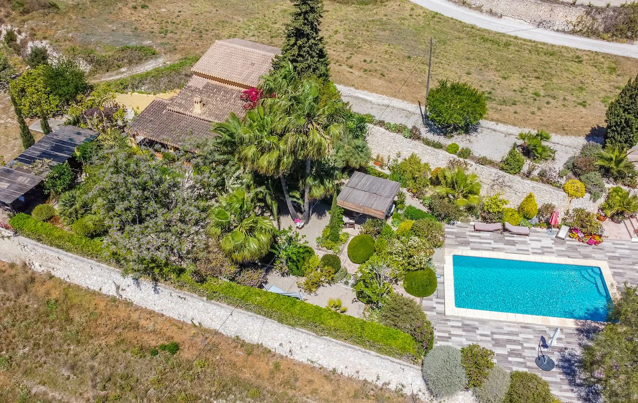 Finca met uitzicht op zee in Moraira open voor aanbiedingen
