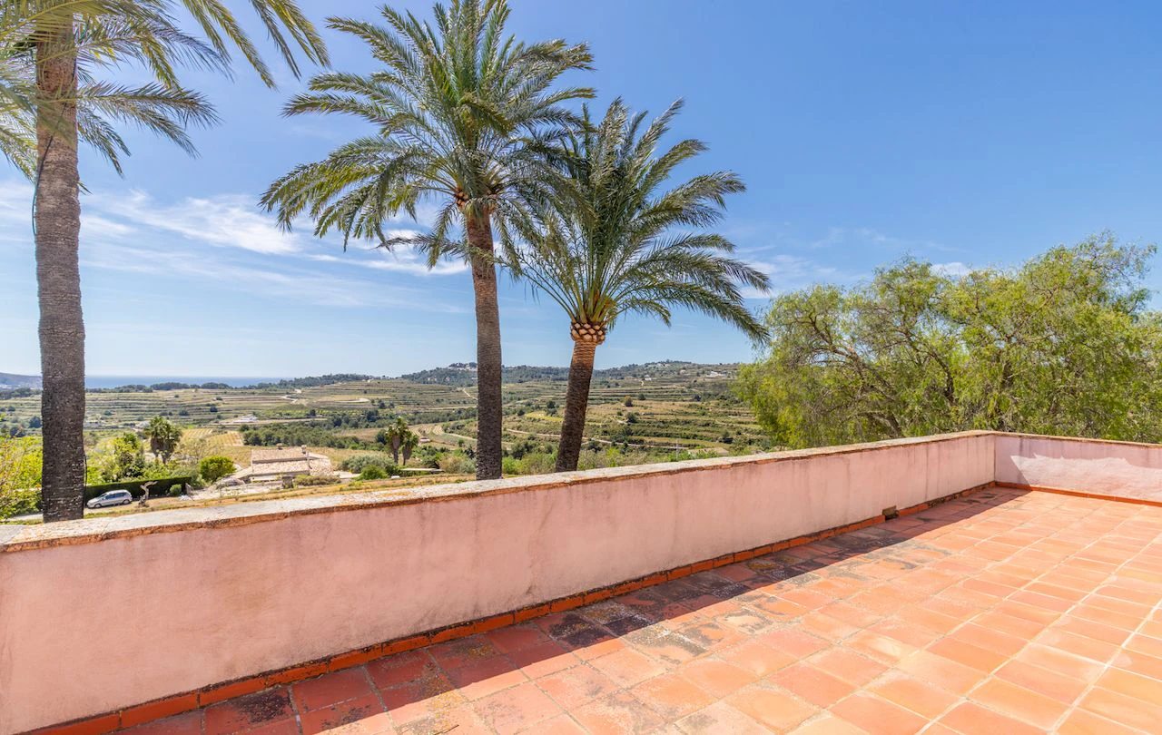 Finca met uitzicht op zee in Moraira open voor aanbiedingen