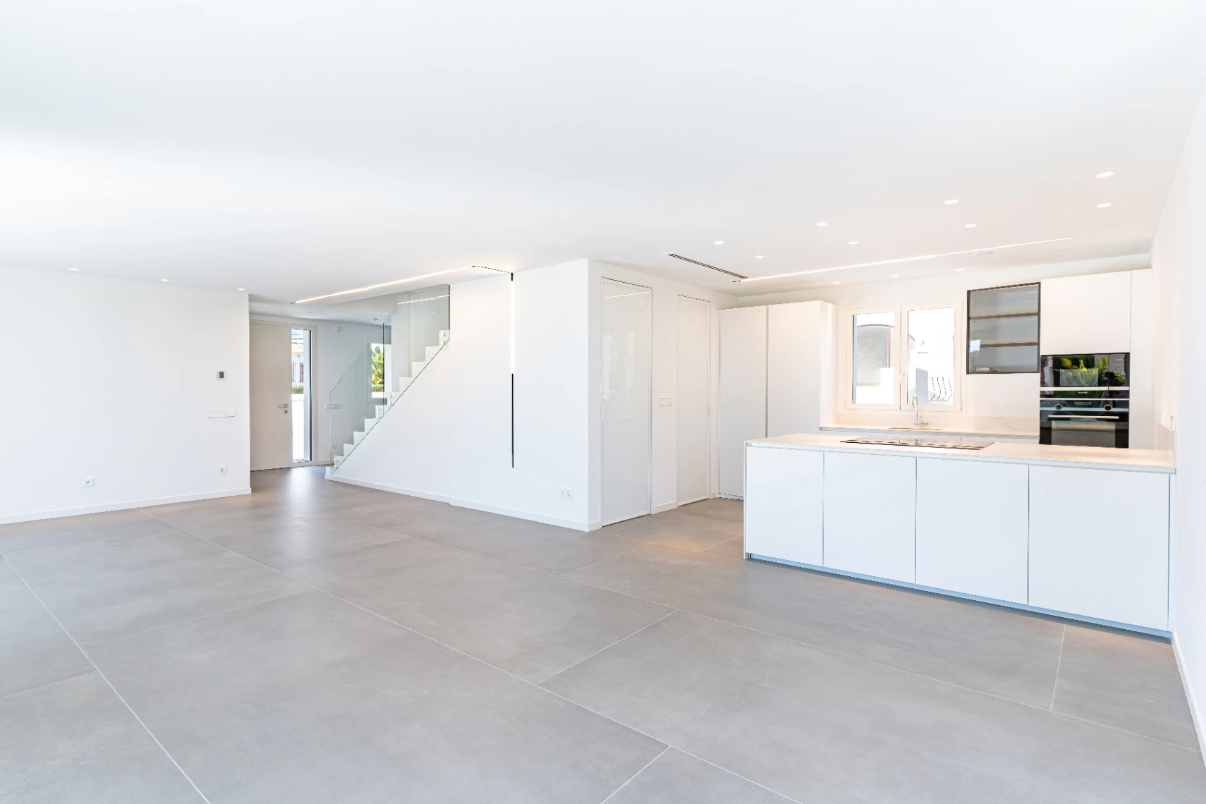 Te koop: Ontwerp villa om in Moraira, Alicante te betrekken.