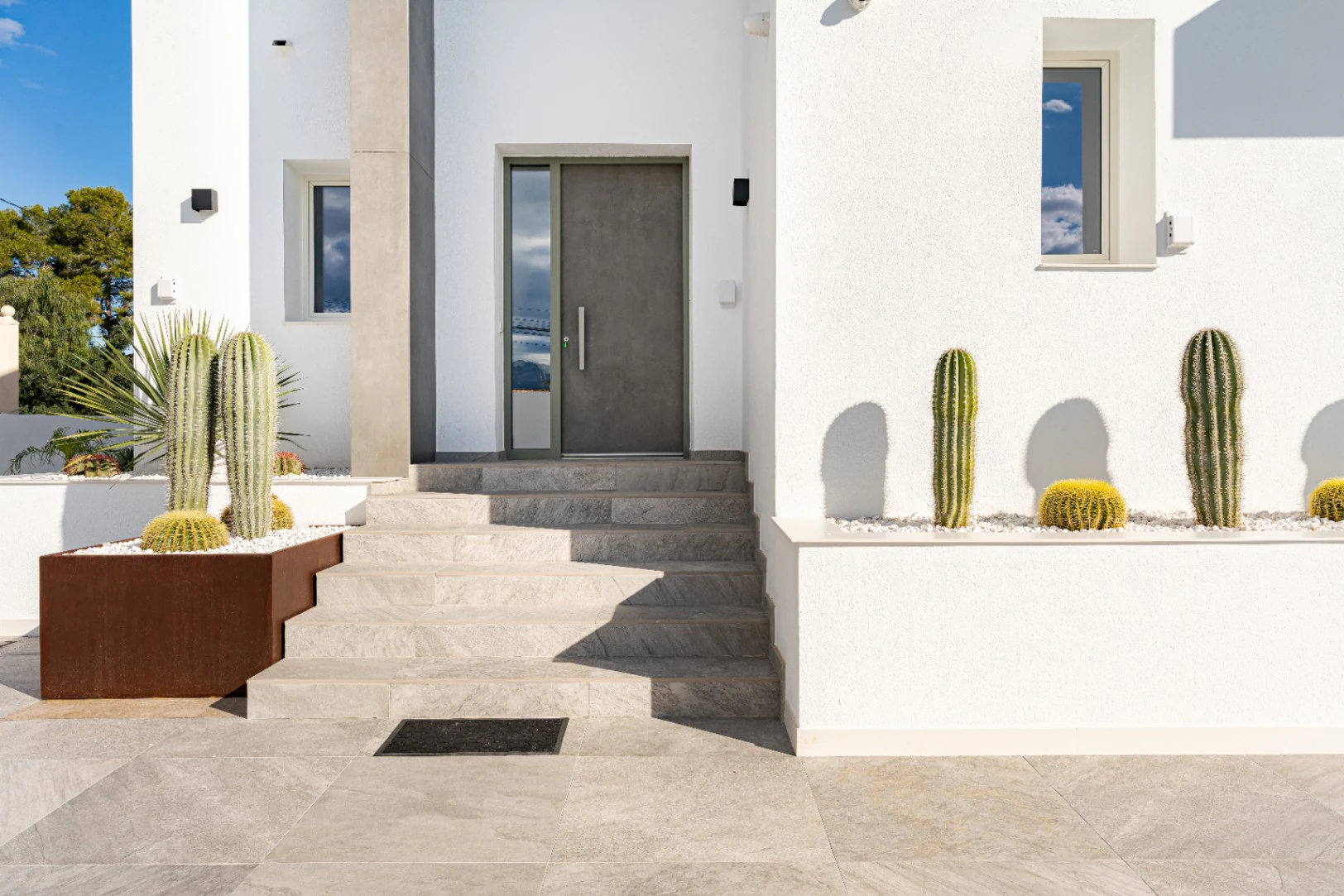 Te koop: Ontwerp villa om in Moraira, Alicante te betrekken.