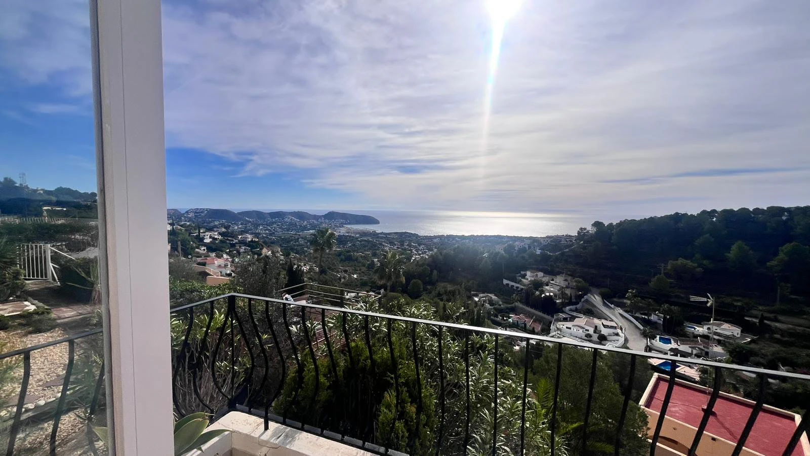 Rijtjeshuis met panoramisch uitzicht op zee in Moraira
