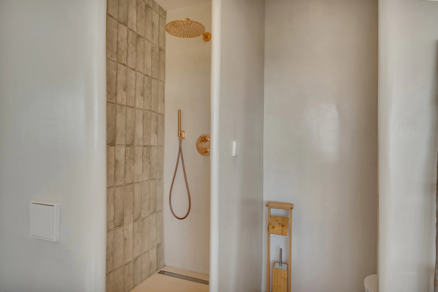 Zuidgerichte Villa met Zeezicht Te Koop op Loopafstand van het Centrum van Moraira