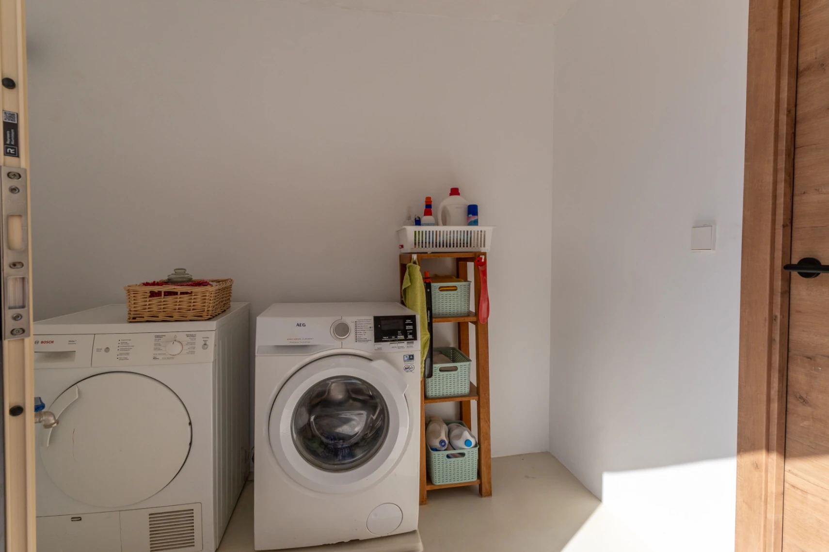 Zuidgerichte Villa met Zeezicht Te Koop op Loopafstand van het Centrum van Moraira