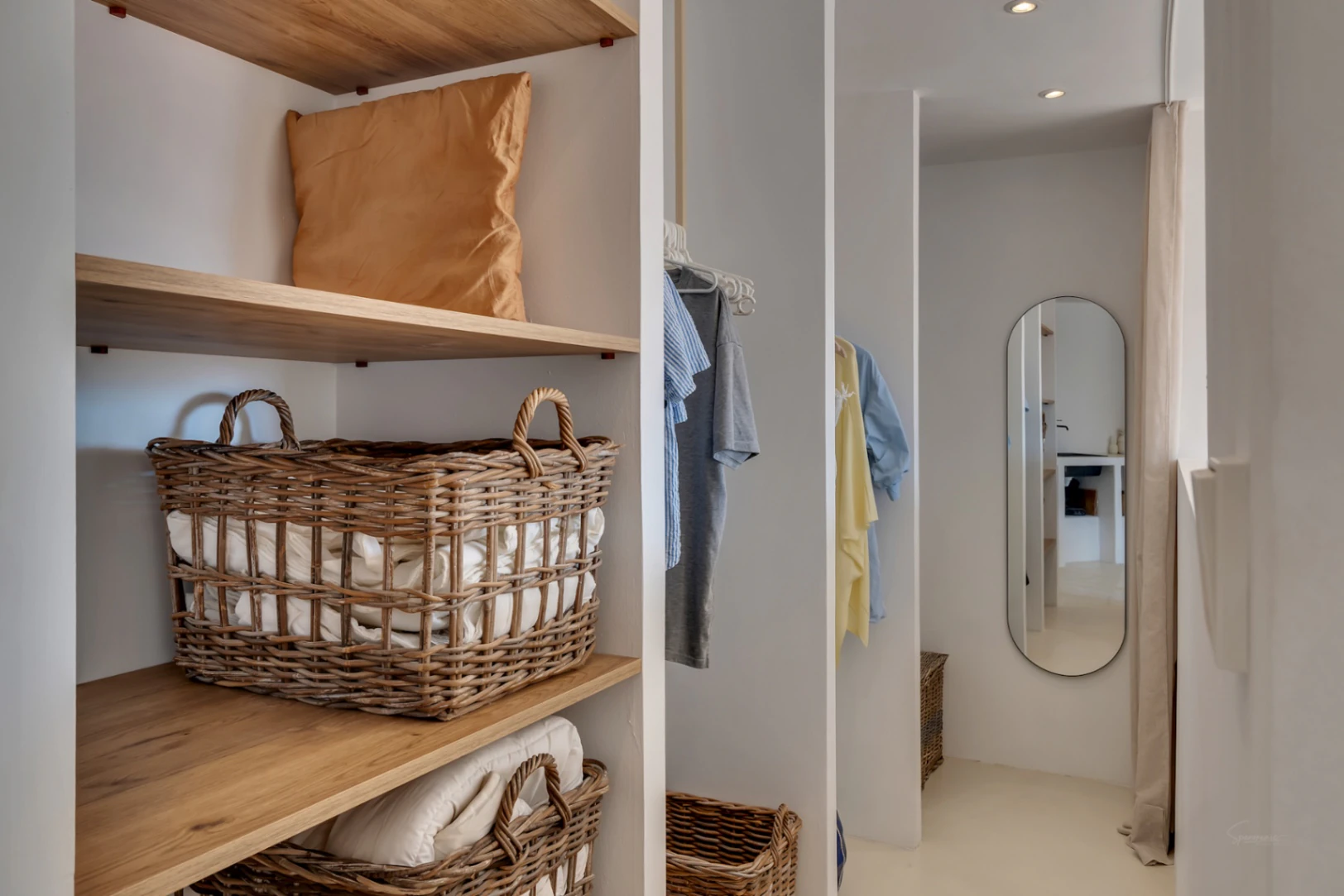 Zuidgerichte Villa met Zeezicht Te Koop op Loopafstand van het Centrum van Moraira