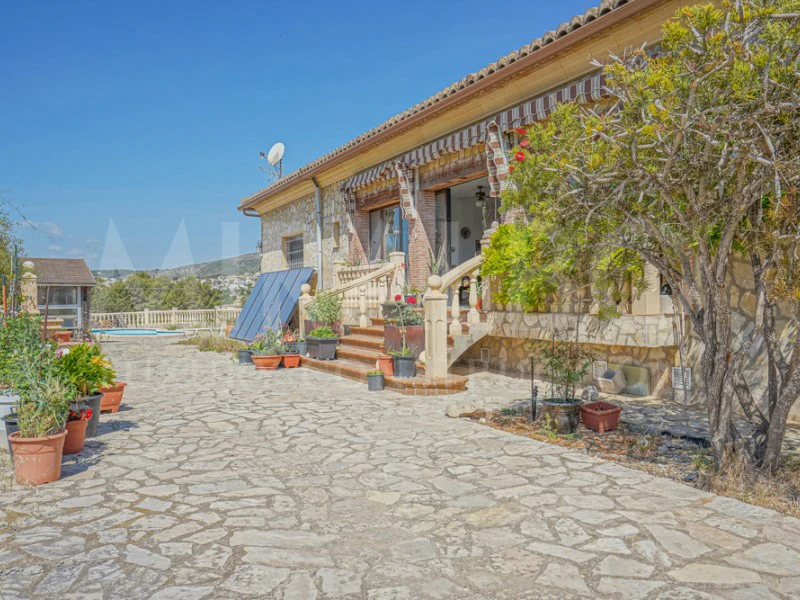 Finca te verkoop in Benitachell / El Poble Nou De Benitatxell