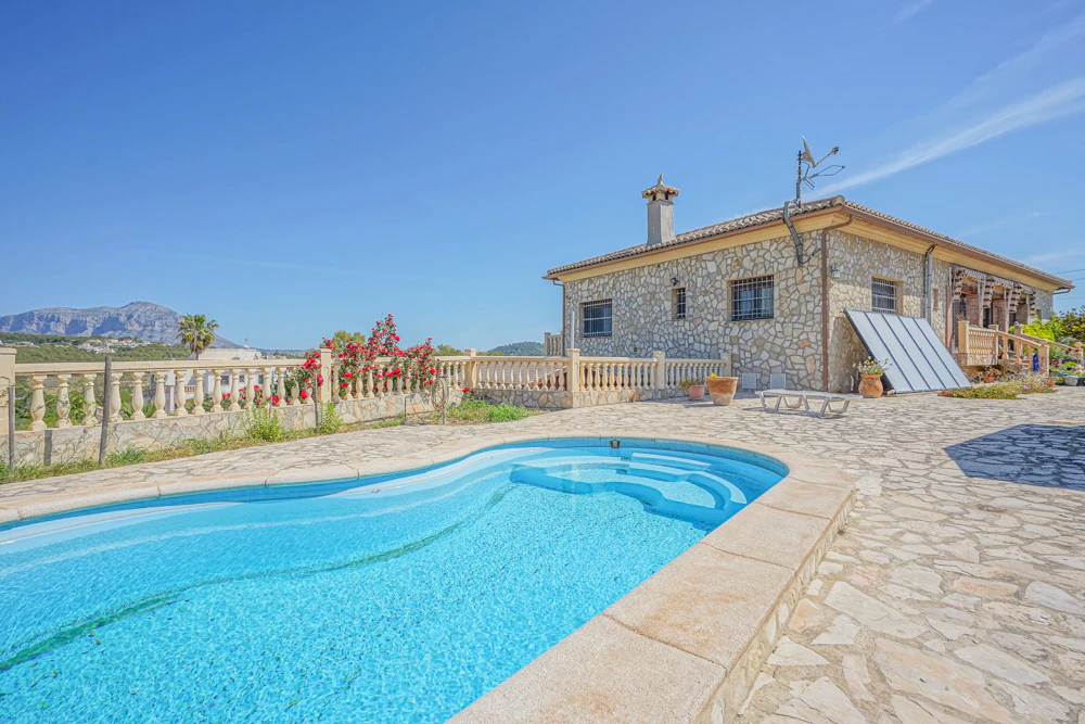 Finca te verkoop in Benitachell / El Poble Nou De Benitatxell