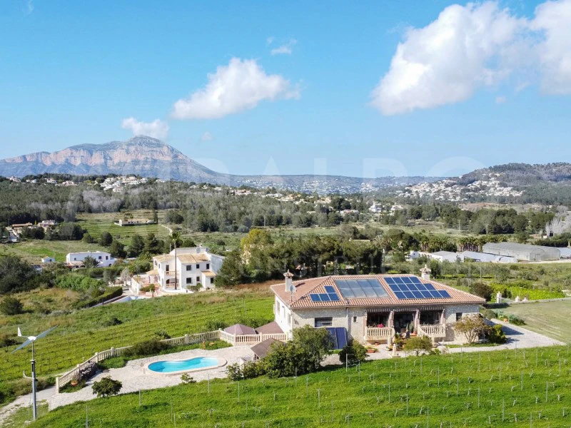 Finca te verkoop in Benitachell / El Poble Nou De Benitatxell