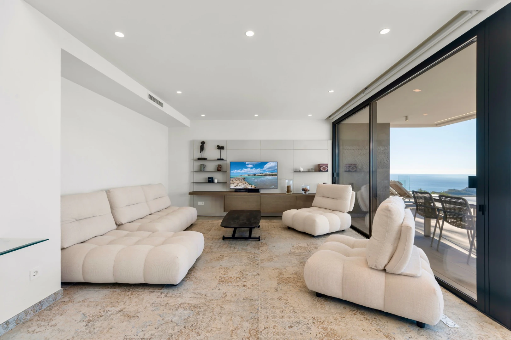 Nieuwbouw villa met uitzonderlijk uitzicht op zee in Cumbre del Sol, Benitachell