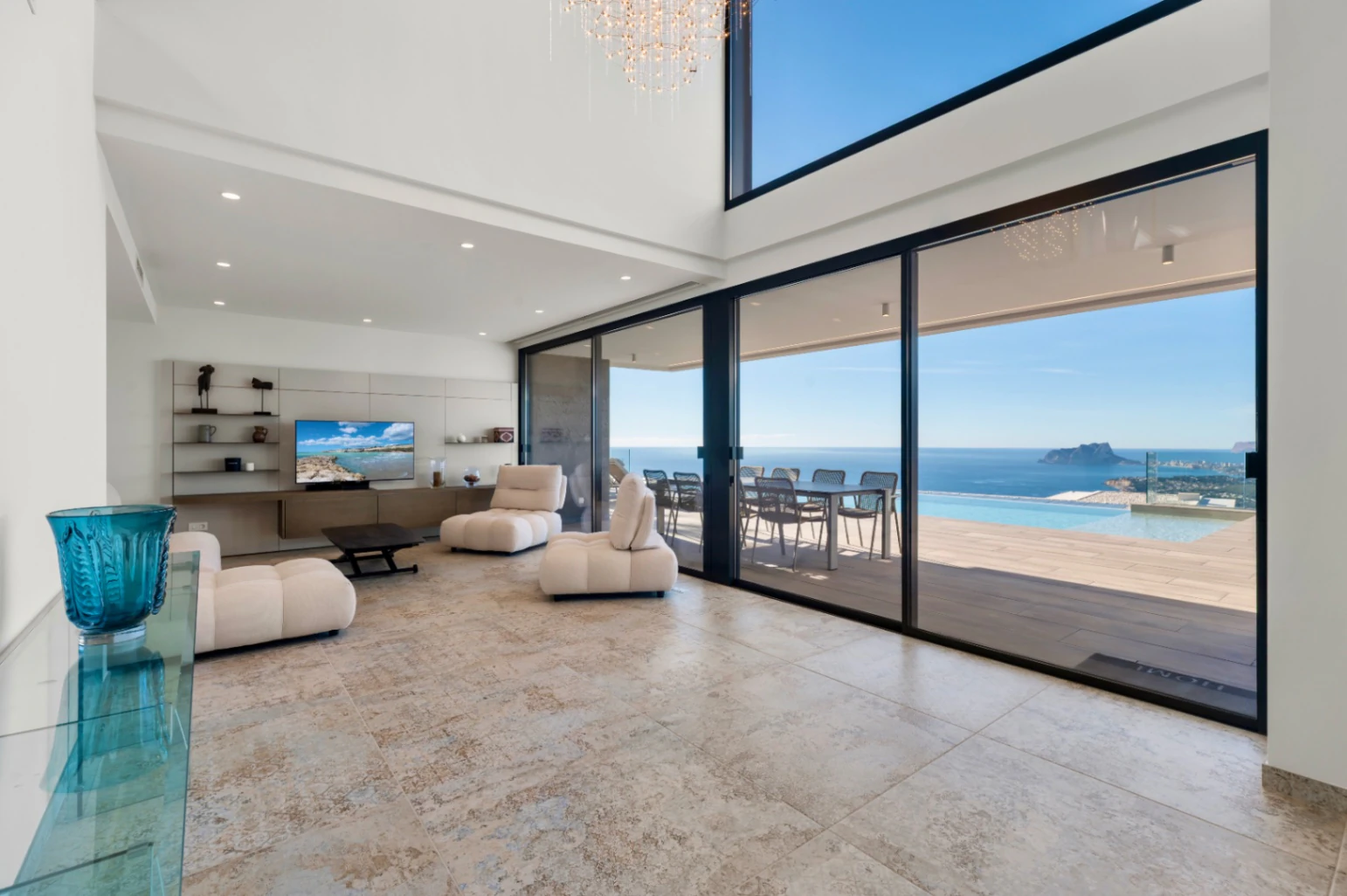 Nieuwbouw villa met uitzonderlijk uitzicht op zee in Cumbre del Sol, Benitachell