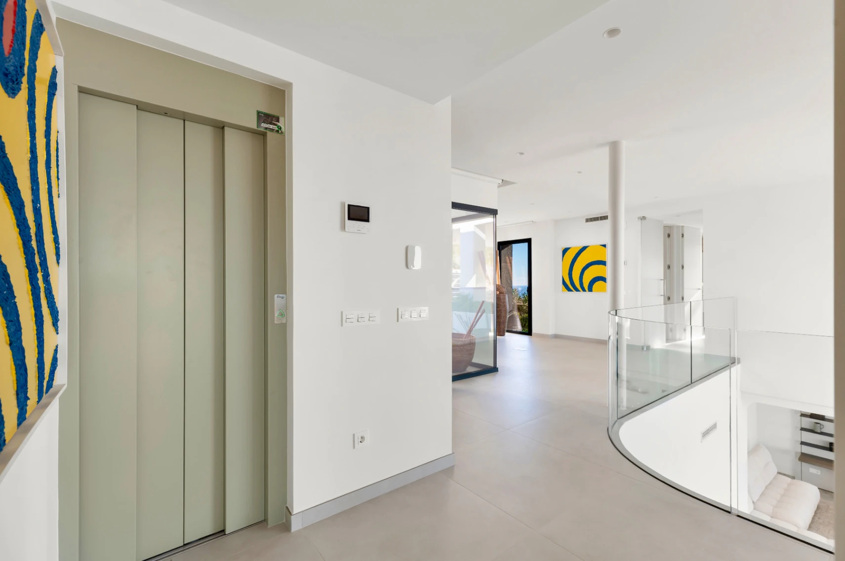 Nieuwbouw villa met uitzonderlijk uitzicht op zee in Cumbre del Sol, Benitachell