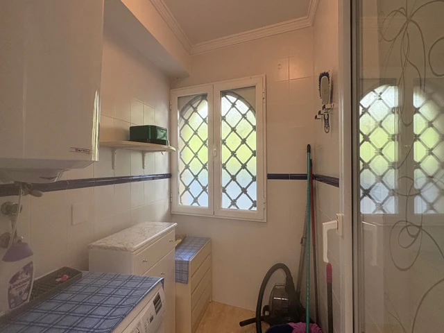 Eerste lijn appartement met zeezicht te koop in Platgetes, Moraira