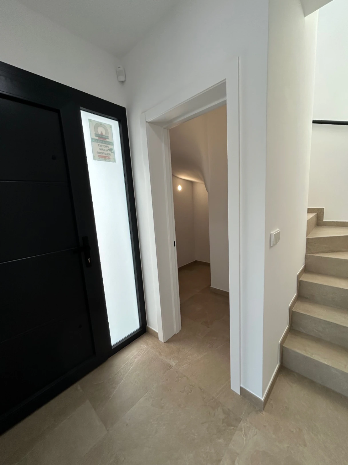 Instapklare nieuwbouwvilla met zeezicht te koop in La Fustera, Benissa