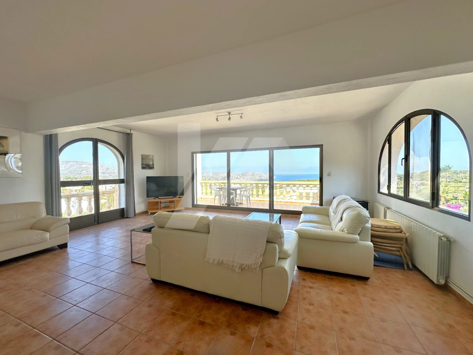 Villa te koop in Moraira met spectaculair uitzicht op zee.