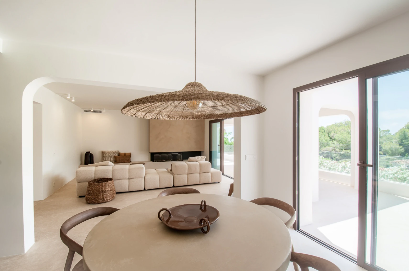 Uniek Ontwerp Villa in Benissa – Tijdloze Natuurlijke Elegantie aan de Costa Blanca.