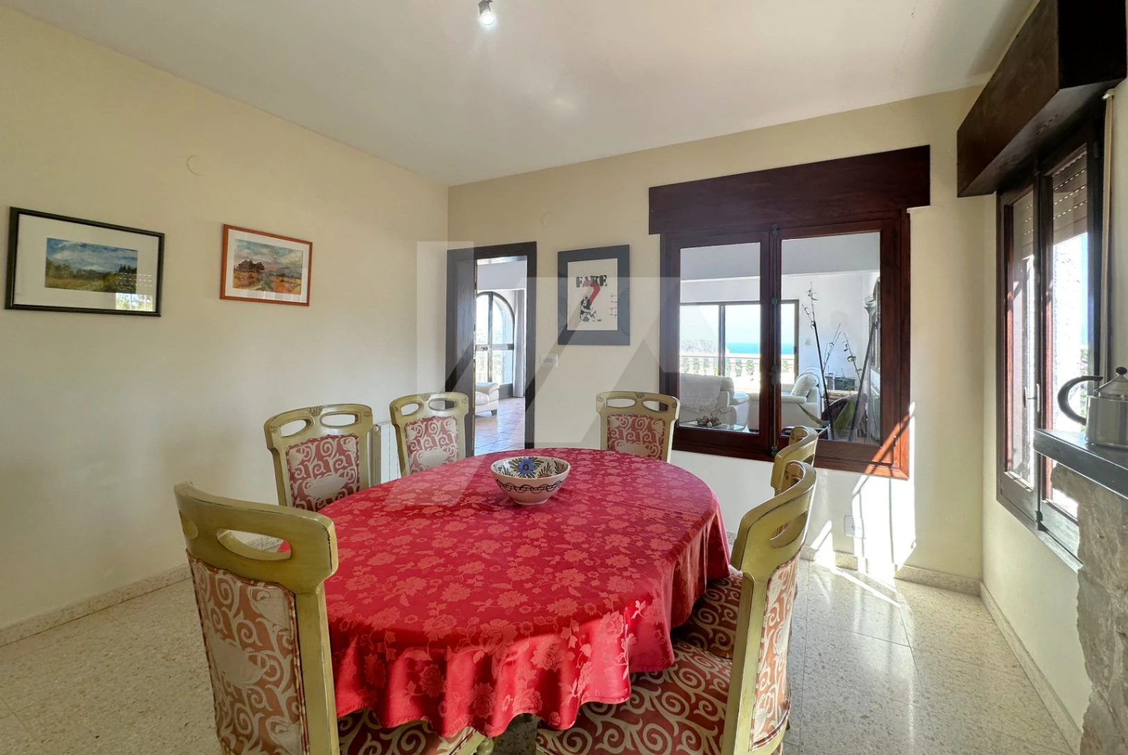 Villa te koop in Moraira met spectaculair uitzicht op zee.