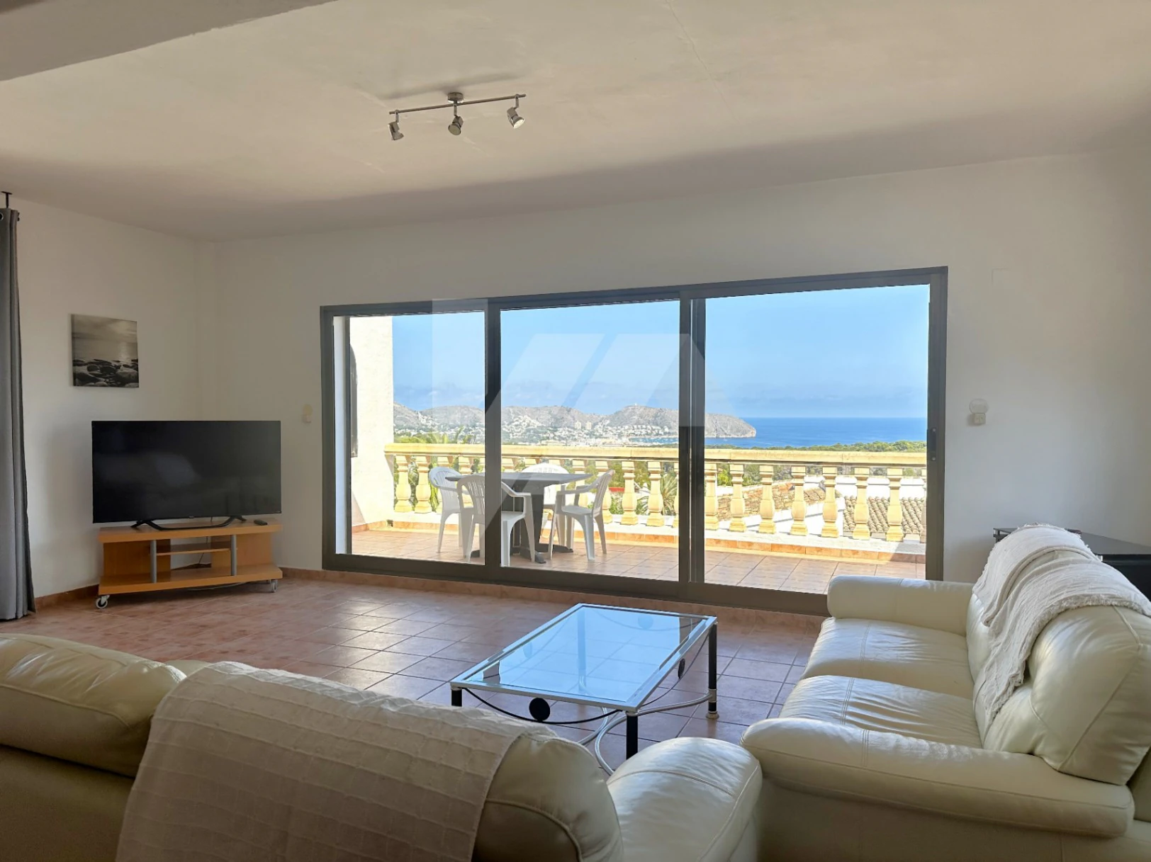 Villa te koop in Moraira met spectaculair uitzicht op zee.