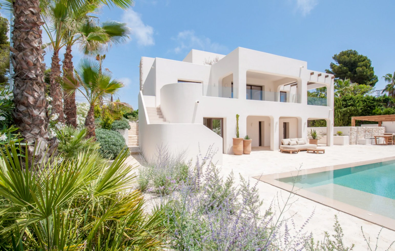 Uniek Ontwerp Villa in Benissa – Tijdloze Natuurlijke Elegantie aan de Costa Blanca.