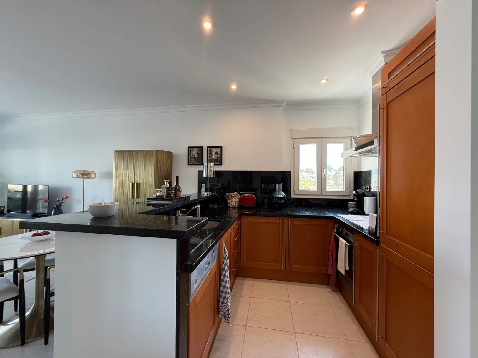 Appartement met zeezicht te koop in La Fustera, Benissa