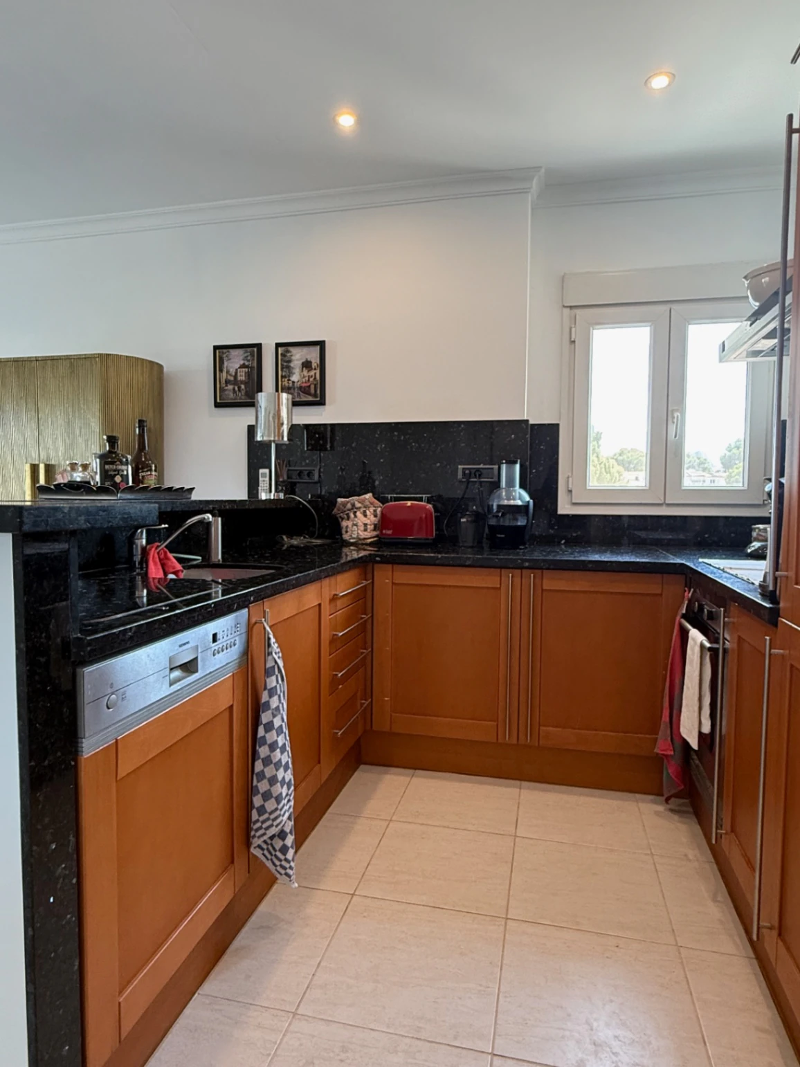 Appartement met zeezicht te koop in La Fustera, Benissa