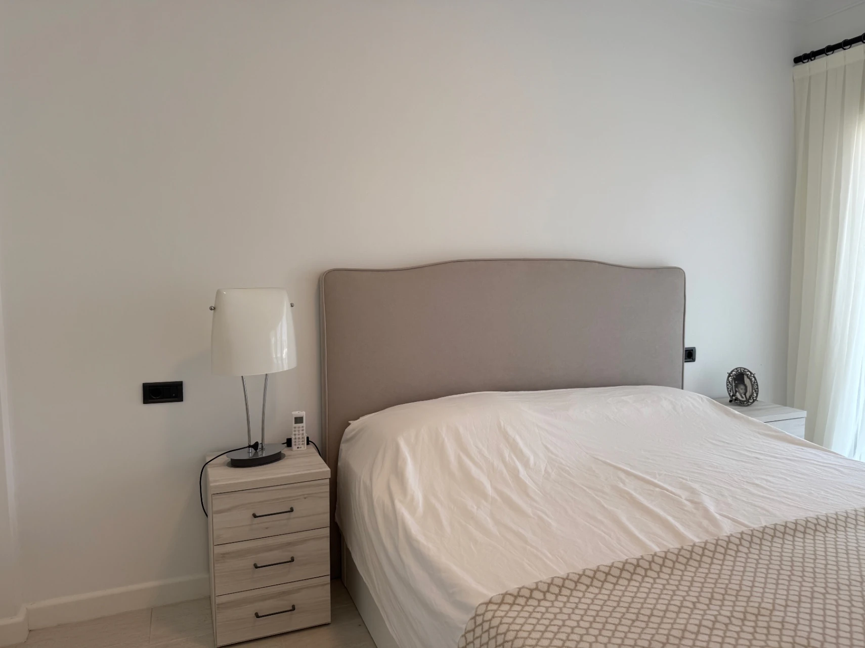 Appartement met zeezicht te koop in La Fustera, Benissa