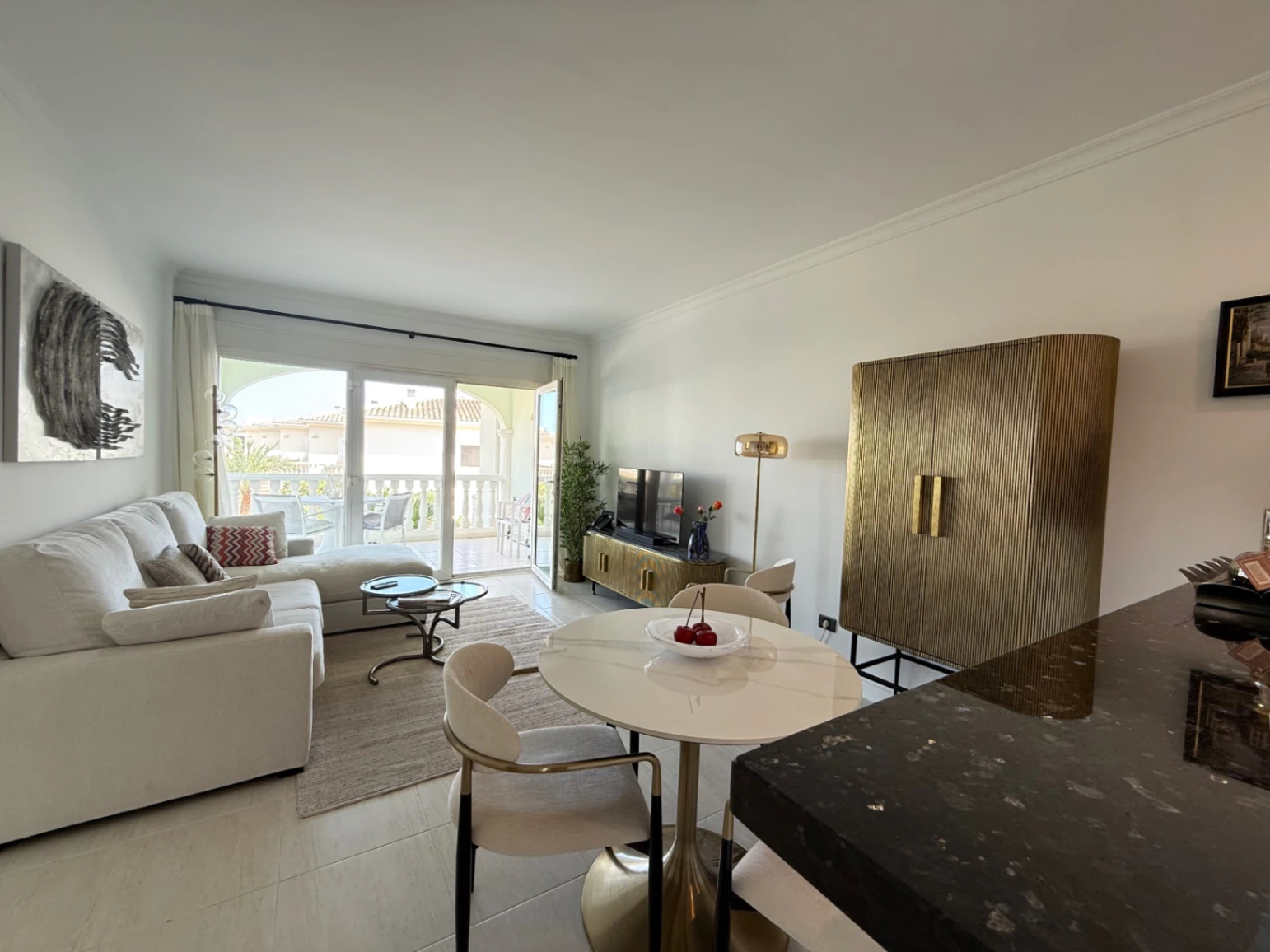 Appartement met zeezicht te koop in La Fustera, Benissa