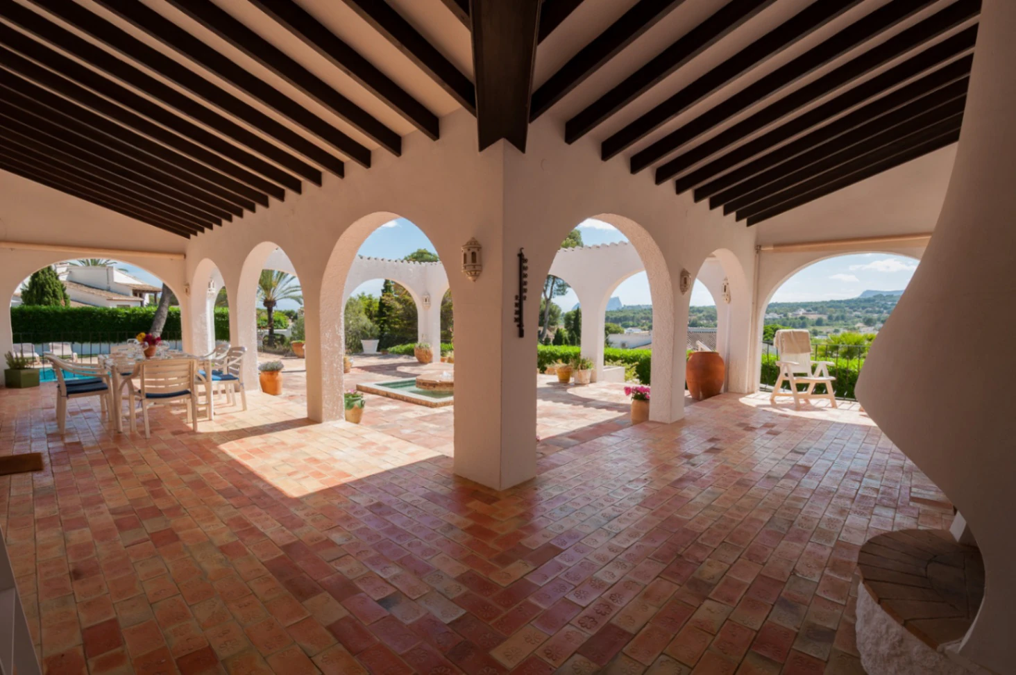 Villa met open zicht en gedeeltelijk zeezicht te koop in Pla Del Mar, Moraira