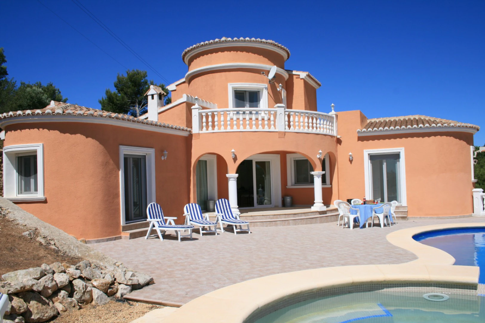 Traditionele Spaanse villa met open zicht te koop in Costa Nova, Javea