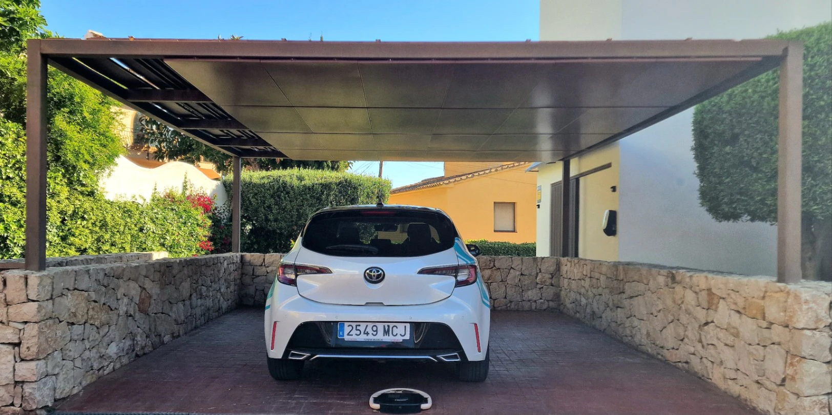 Woning te koop in La Cometa Moraira, op loopafstand van de stad en het strand.