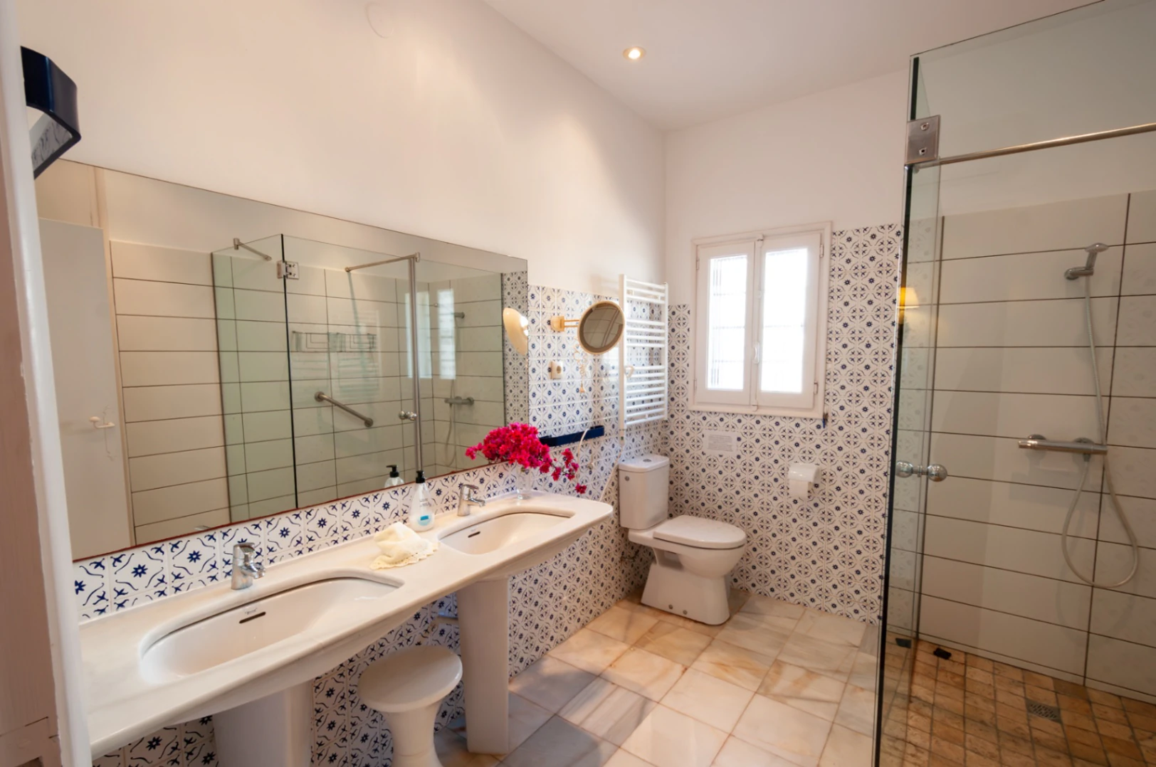 Villa met open zicht en gedeeltelijk zeezicht te koop in Pla Del Mar, Moraira