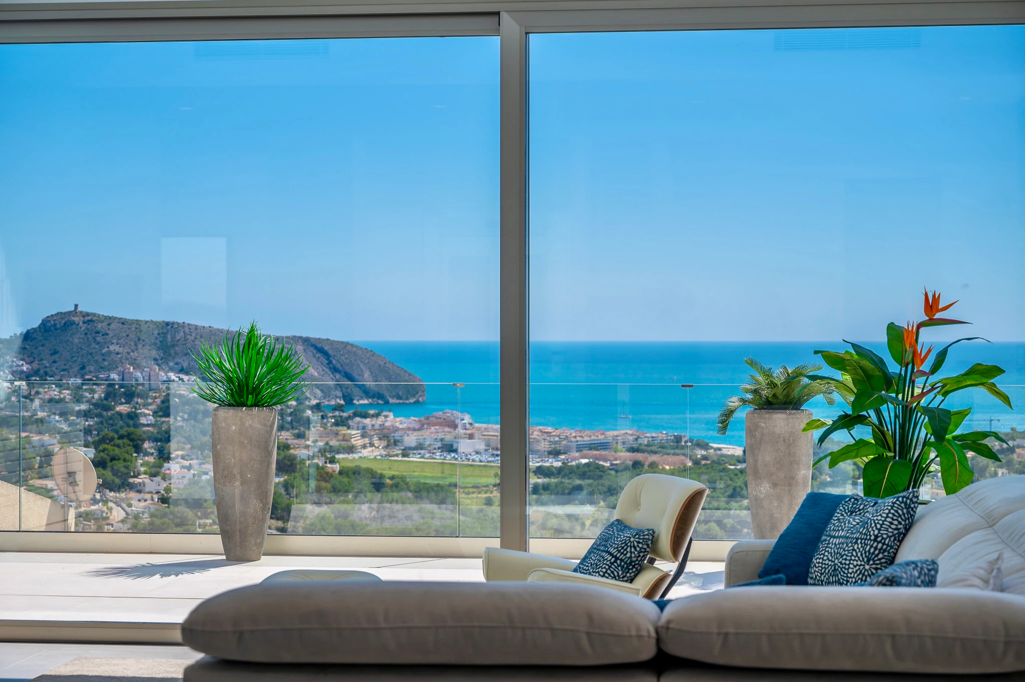 Uitzonderlijke Luxe Villa in Moraira – Waar Design, Technologie en Zeezicht Samenkomen