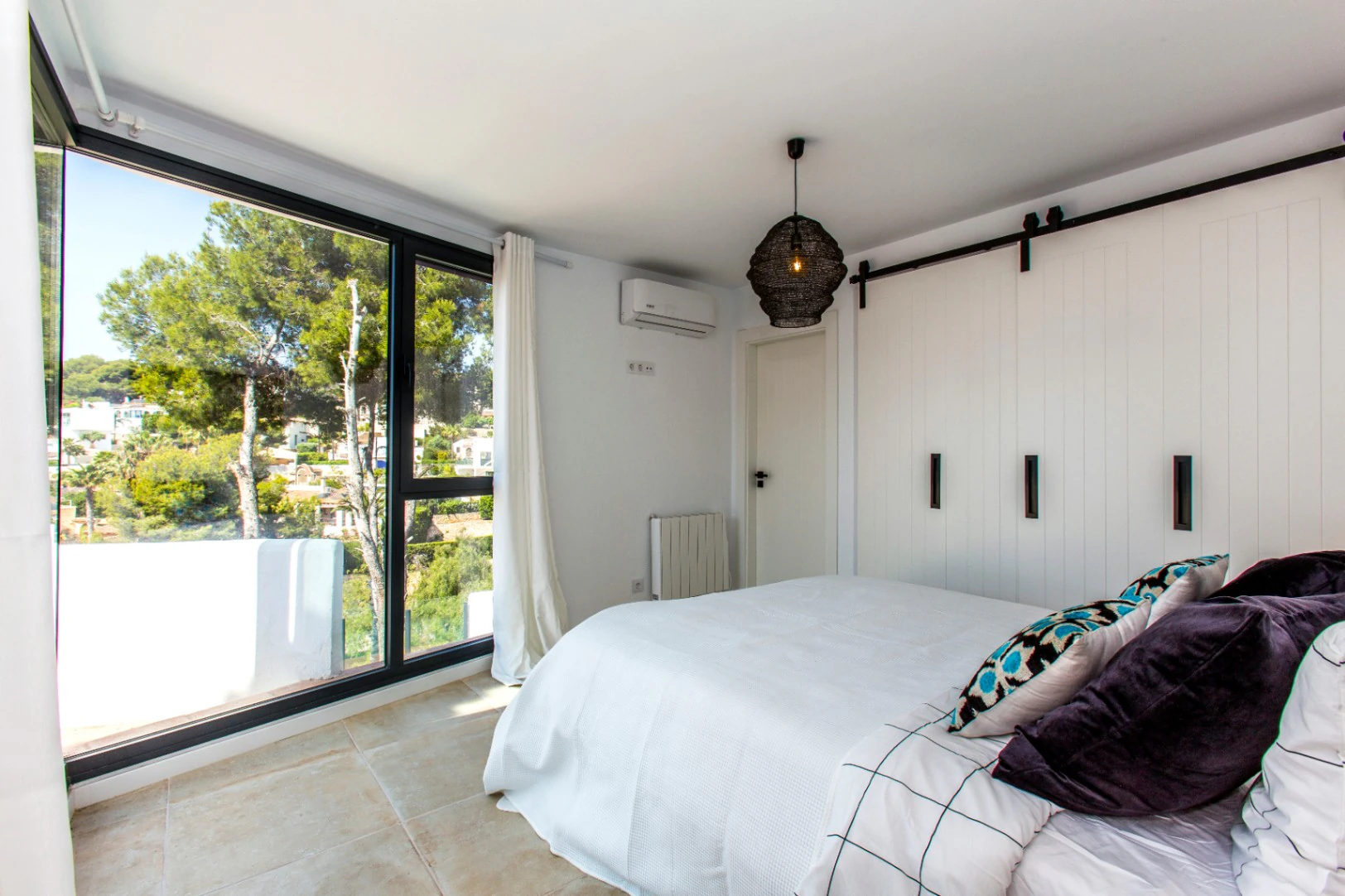 Gerenoveerde zeezicht villa te koop in Benissa