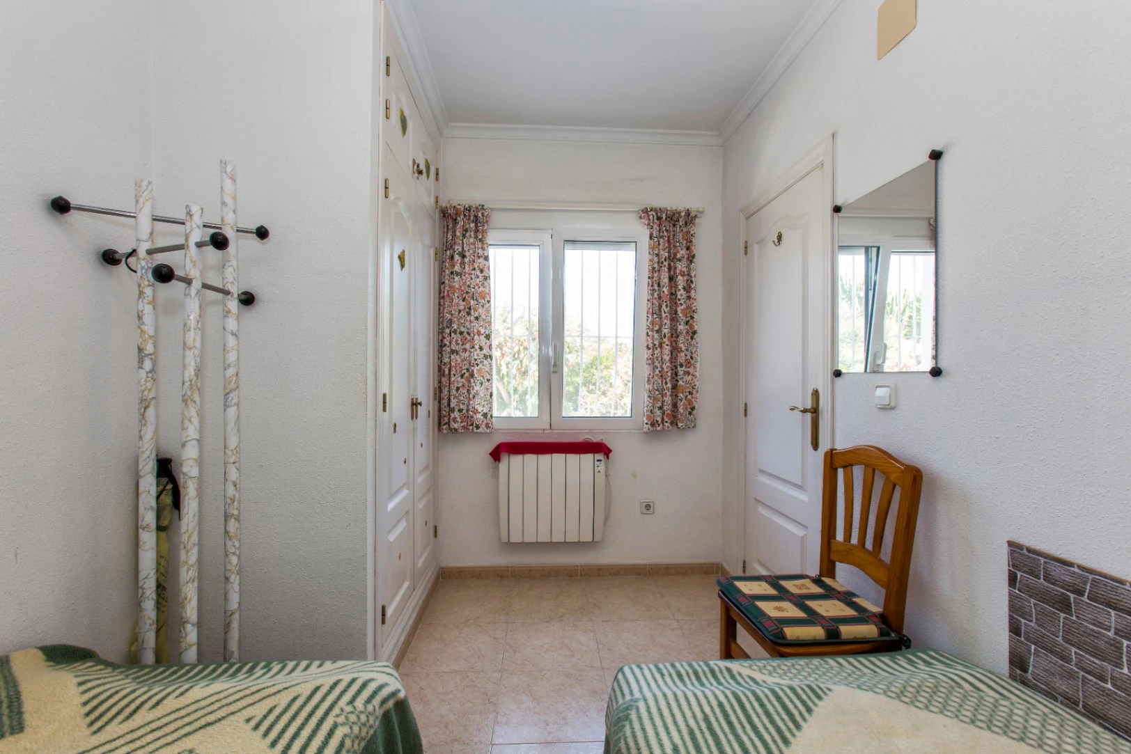 Rustig gelegen villa met bergzicht te koop in Calpe