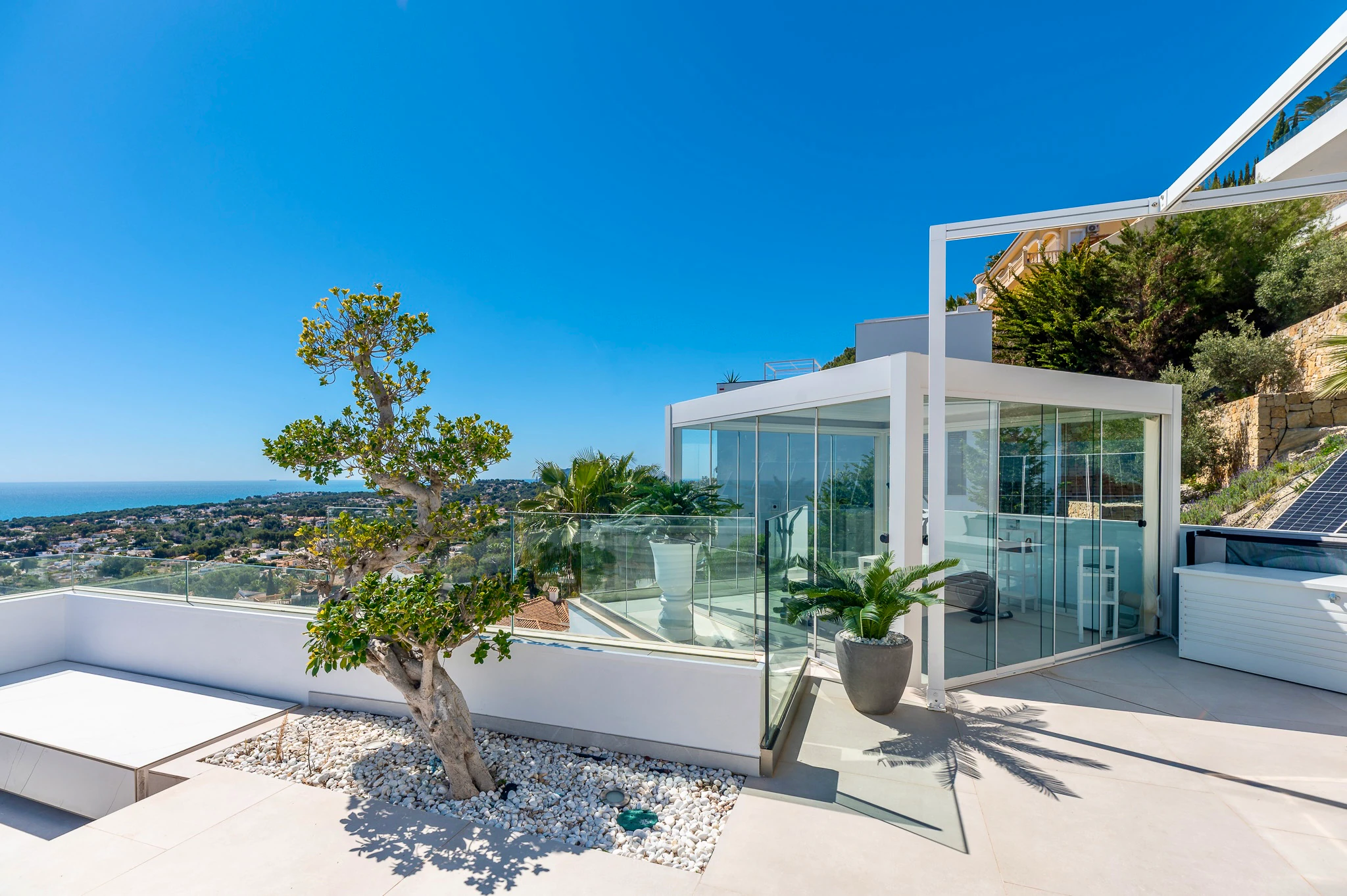 Uitzonderlijke Luxe Villa in Moraira – Waar Design, Technologie en Zeezicht Samenkomen