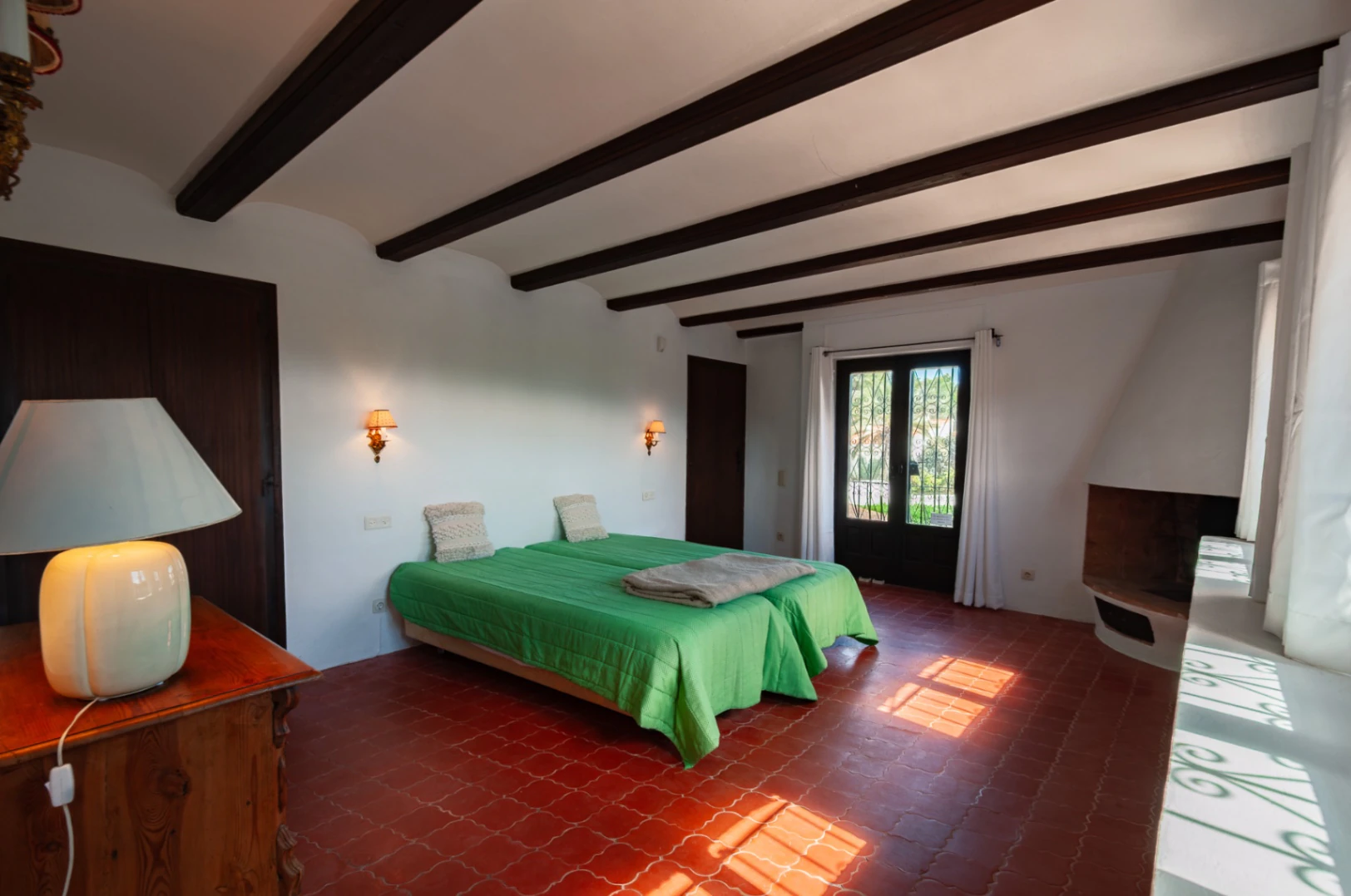 Villa met open zicht en gedeeltelijk zeezicht te koop in Pla Del Mar, Moraira