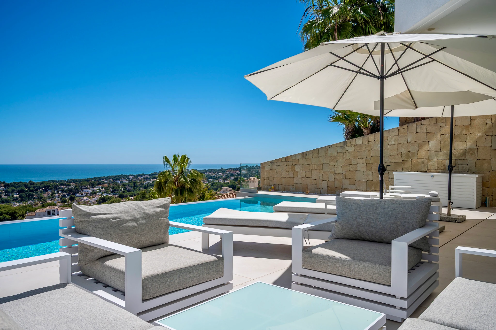 Uitzonderlijke Luxe Villa in Moraira – Waar Design, Technologie en Zeezicht Samenkomen