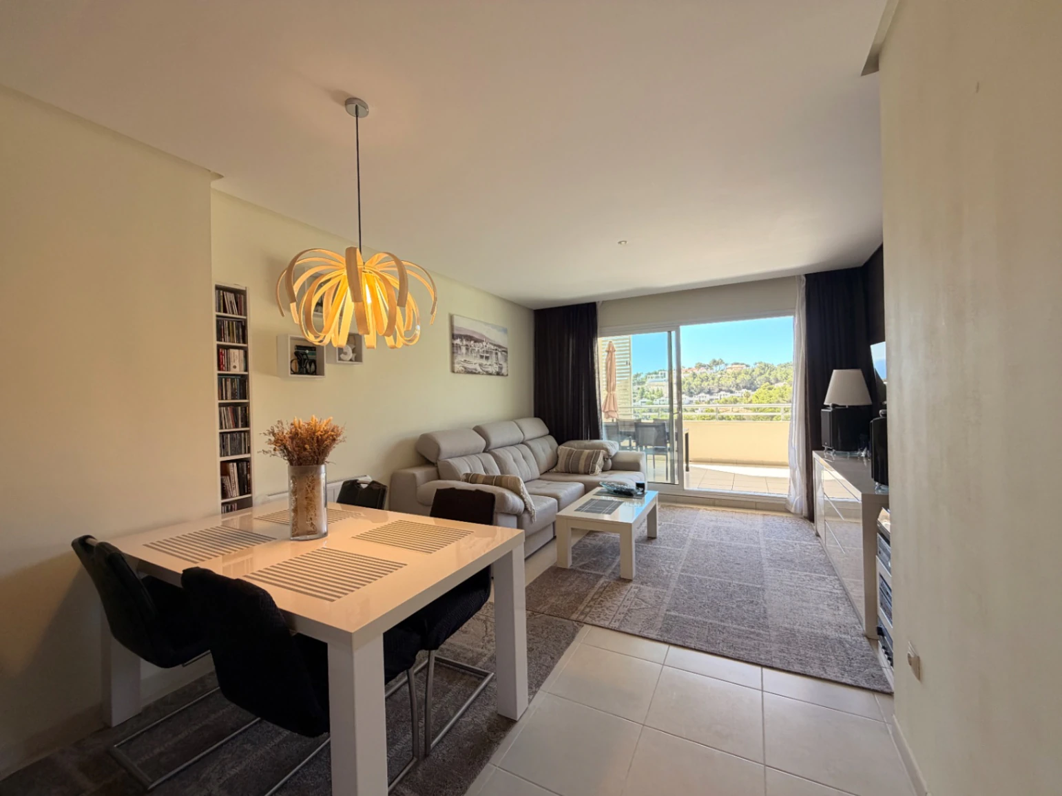 Hermoso apartamento con vista al mar en venta en Altea Hills