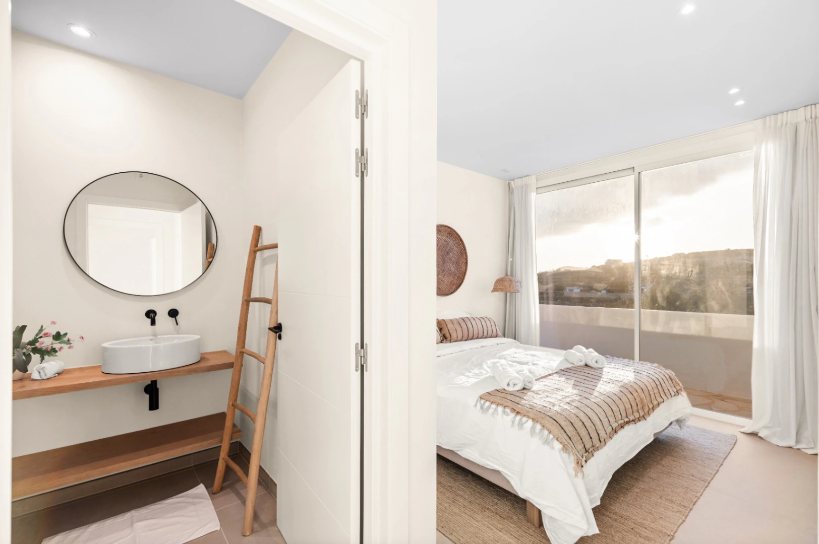 Moderna, nueva casa en un gran terreno rústico en Benitachell