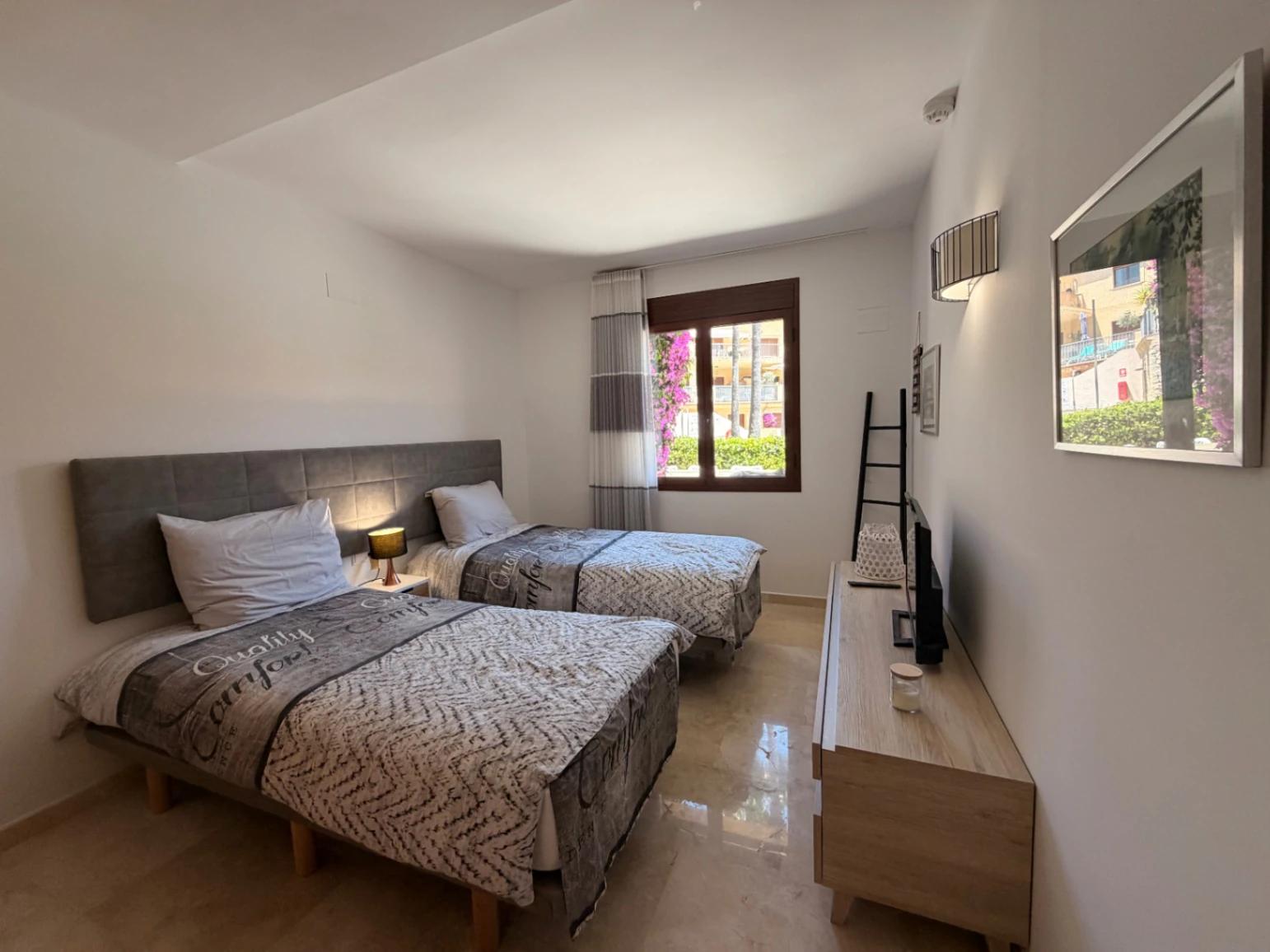 Apartamento en planta baja con amplia terraza en venta en Montemar, Benissa Costa