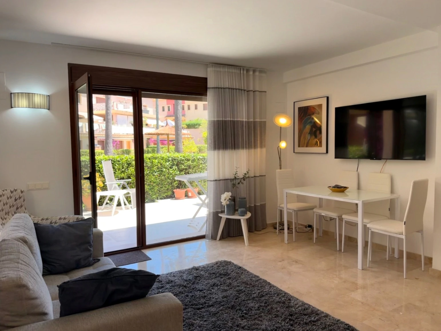 Apartamento en planta baja con amplia terraza en venta en Montemar, Benissa Costa